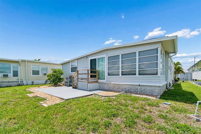 7186 MOUNT ARLINGTON DRIVE NE 421, St Petersburg, FL 33702