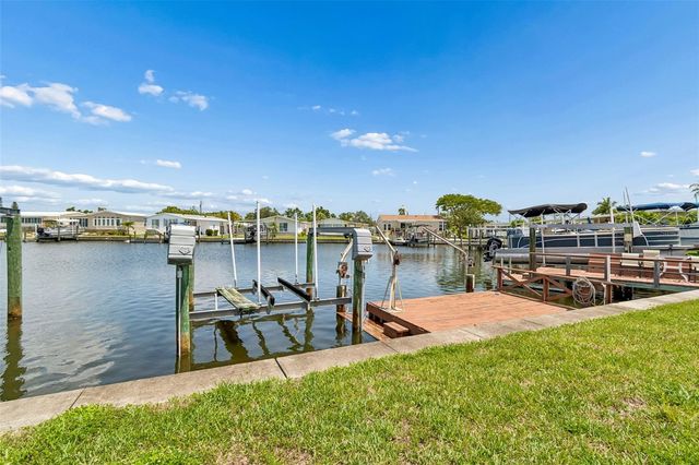 7186 MOUNT ARLINGTON DRIVE NE 421, St Petersburg, FL 33702