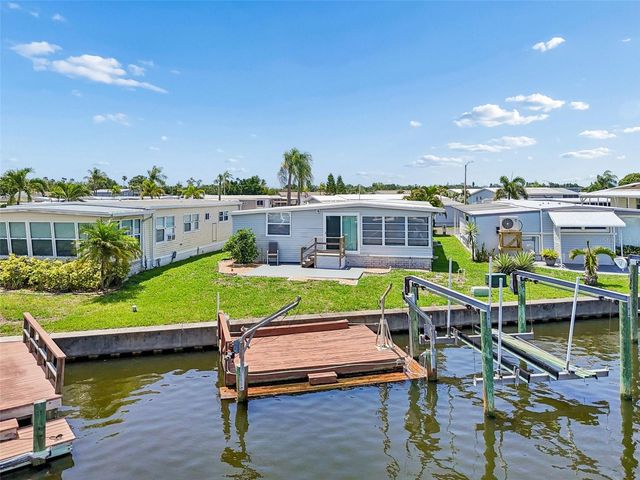 7186 MOUNT ARLINGTON DRIVE NE 421, St Petersburg, FL 33702