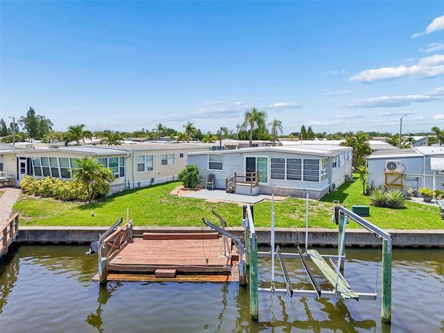 7186 MOUNT ARLINGTON DRIVE NE 421, St Petersburg, FL 33702
