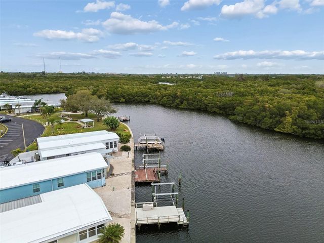 7186 MOUNT ARLINGTON DRIVE NE 421, St Petersburg, FL 33702