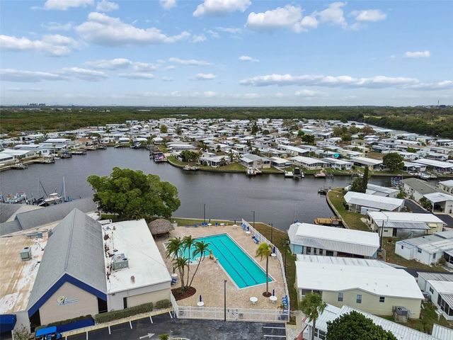 7186 MOUNT ARLINGTON DRIVE NE 421, St Petersburg, FL 33702