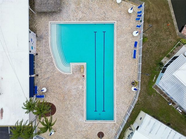 7186 MOUNT ARLINGTON DRIVE NE 421, St Petersburg, FL 33702