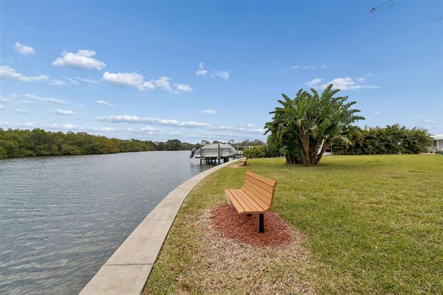 7186 MOUNT ARLINGTON DRIVE NE 421, St Petersburg, FL 33702