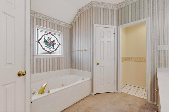 104 Shorewood Place, Joshua, TX 76058