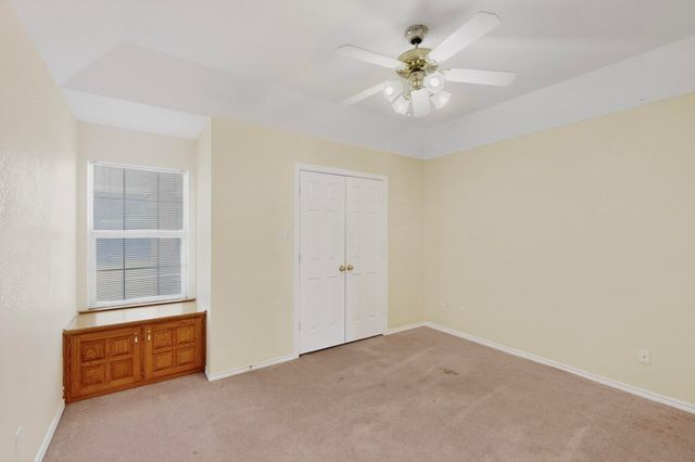 104 Shorewood Place, Joshua, TX 76058