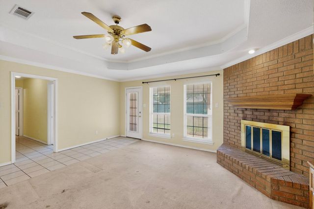 104 Shorewood Place, Joshua, TX 76058