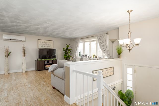 58 Hollow Brook Road, Windsor, CT 06095