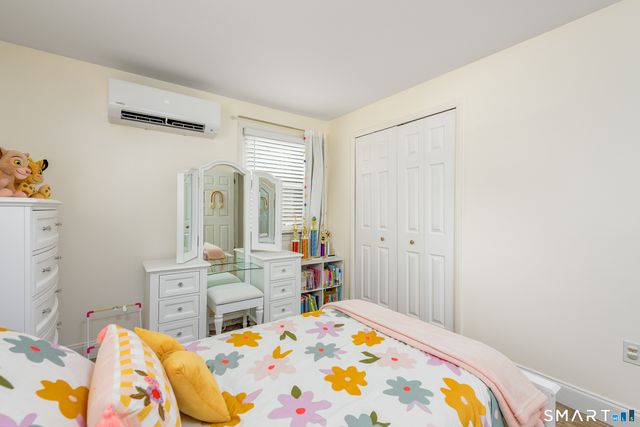 58 Hollow Brook Road, Windsor, CT 06095