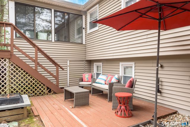 58 Hollow Brook Road, Windsor, CT 06095