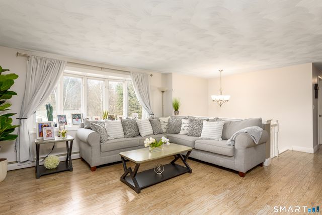 58 Hollow Brook Road, Windsor, CT 06095