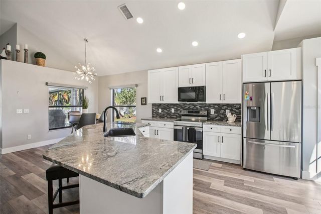 8951 EASTMAN DRIVE, Tampa, FL 33626