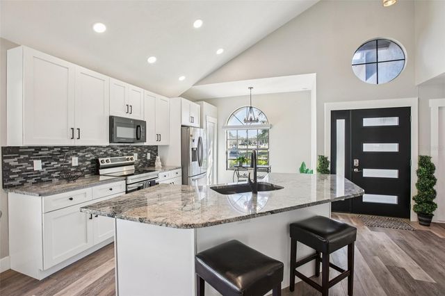 8951 EASTMAN DRIVE, Tampa, FL 33626