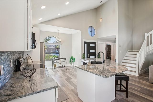 8951 EASTMAN DRIVE, Tampa, FL 33626