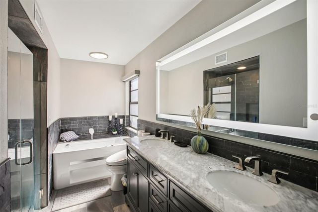 8951 EASTMAN DRIVE, Tampa, FL 33626