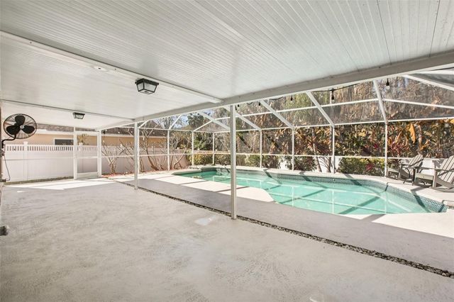 8951 EASTMAN DRIVE, Tampa, FL 33626