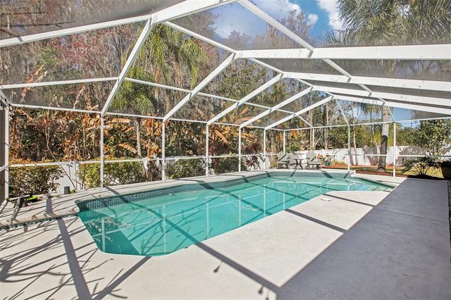 8951 EASTMAN DRIVE, Tampa, FL 33626