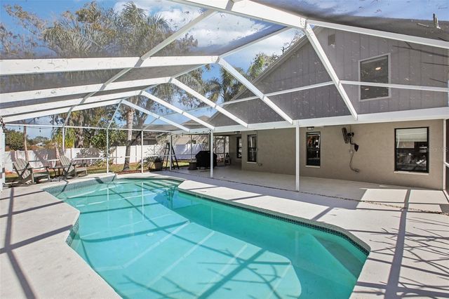 8951 EASTMAN DRIVE, Tampa, FL 33626