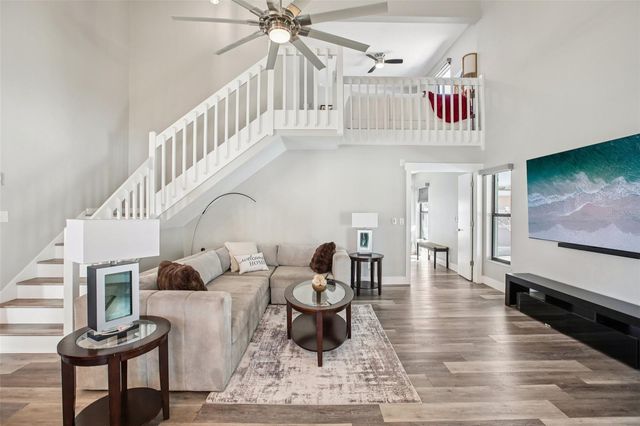 8951 EASTMAN DRIVE, Tampa, FL 33626