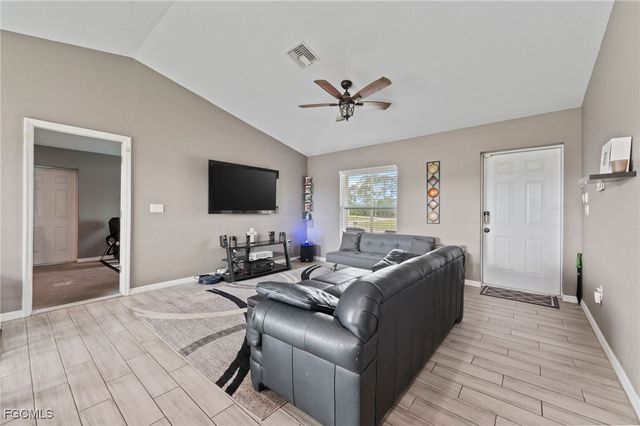 5011 Dania CIR, Labelle, FL 33935