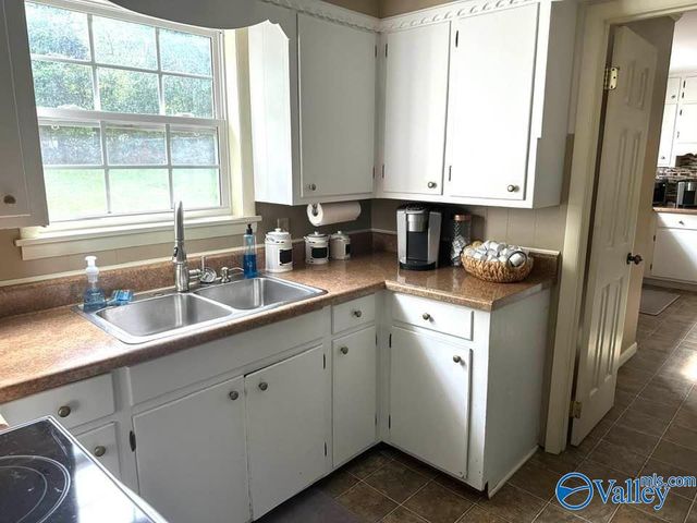 3500 Colonial Drive, Guntersville, AL 35976