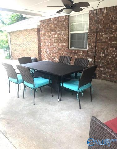 3500 Colonial Drive, Guntersville, AL 35976