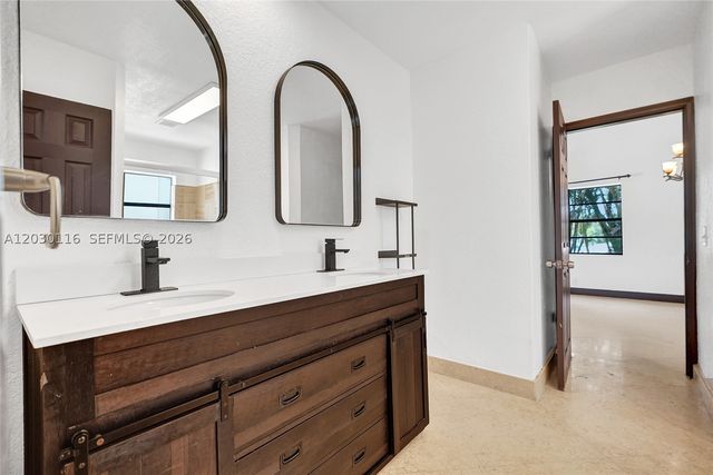 11460 SW 1st Ct, Plantation, FL 33325