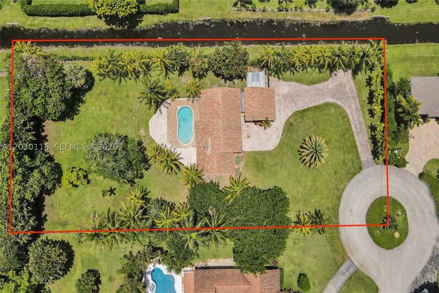 11460 SW 1st Ct, Plantation, FL 33325