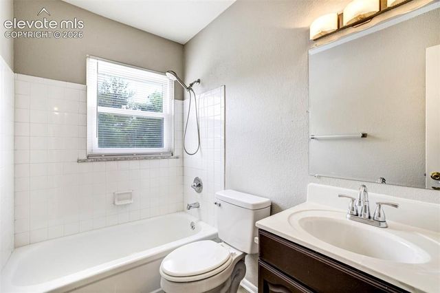 2155 Jet Wing Drive, Colorado Springs, CO 80916