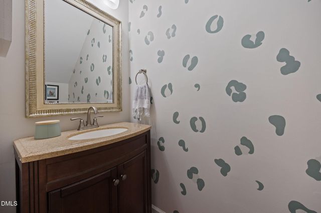 4252 Vienna Crest Drive, Raleigh, NC 27613