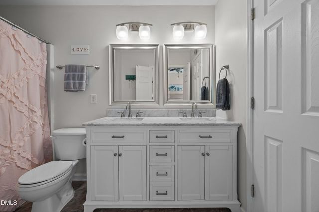 4252 Vienna Crest Drive, Raleigh, NC 27613