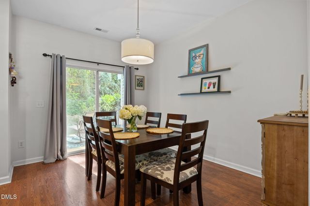 4252 Vienna Crest Drive, Raleigh, NC 27613