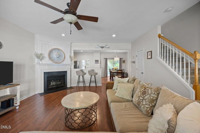 4252 Vienna Crest Drive, Raleigh, NC 27613