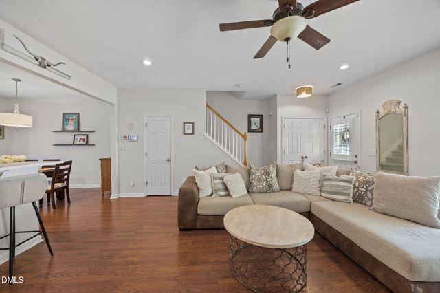 4252 Vienna Crest Drive, Raleigh, NC 27613