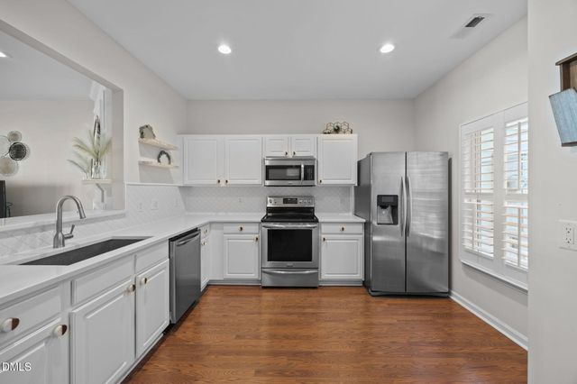 4252 Vienna Crest Drive, Raleigh, NC 27613