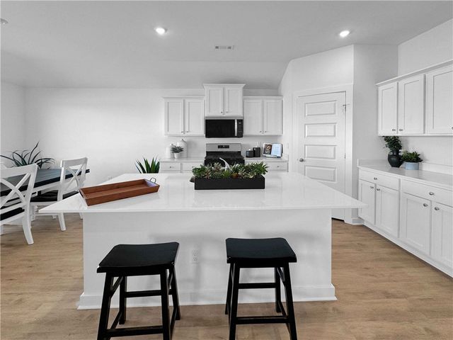 504 Greer Street, Pea Ridge, AR 72751