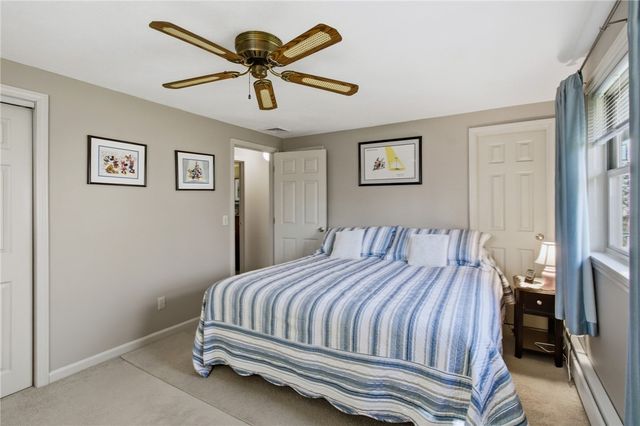 11 Wendy Lane, South Kingstown, RI 02879