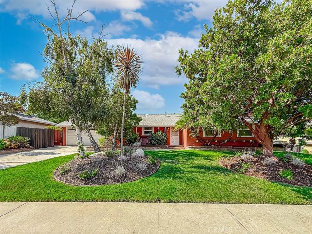 862 Camino La Maida, Thousand Oaks, CA 91360