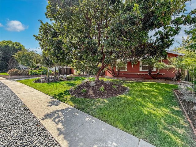 862 Camino La Maida, Thousand Oaks, CA 91360