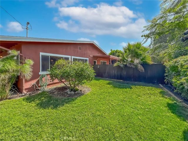 862 Camino La Maida, Thousand Oaks, CA 91360
