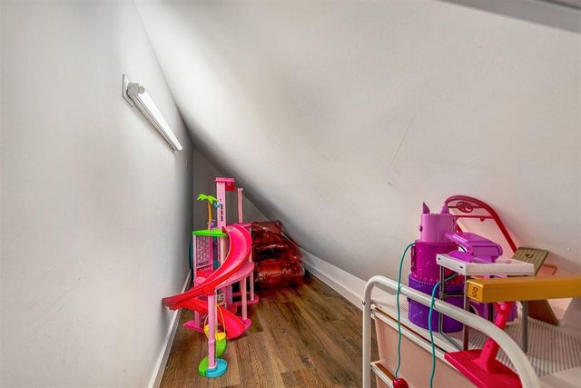 9240 N Branch Road, Watervliet, MI 49098