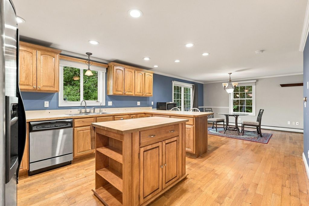 390 Maple Street, North Berwick, ME 03906 — photo 3