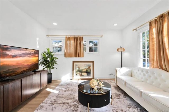 1002 Hope Street, South Pasadena, CA 91030