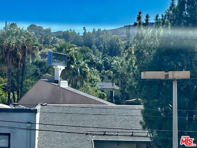 4949 Genesta Avenue 409, Los Angeles, CA 91316