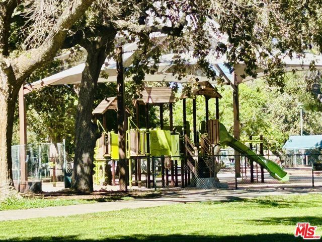 4949 Genesta Avenue 409, Los Angeles, CA 91316