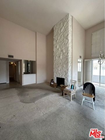 4949 Genesta Avenue 409, Los Angeles, CA 91316