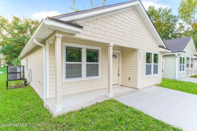 2027 MCMILLAN Street, Jacksonville, FL 32209