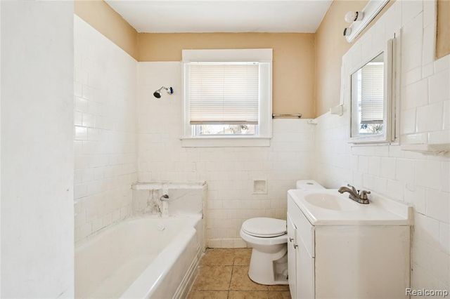 2076 Collingwood Street, Detroit, MI 48206