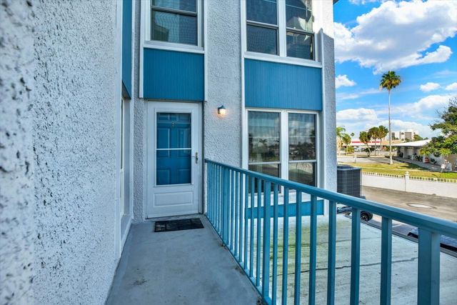 169 MEDALLION BOULEVARD E, Madeira Beach, FL 33708
