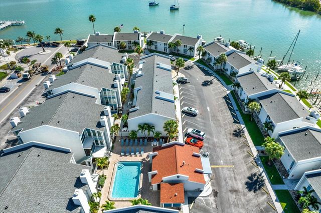 169 MEDALLION BOULEVARD E, Madeira Beach, FL 33708